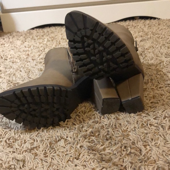 Booties - Picture 5 of 5